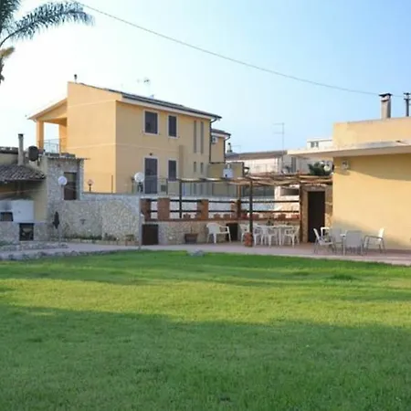 Casa Acqua & Sole בית הארחה